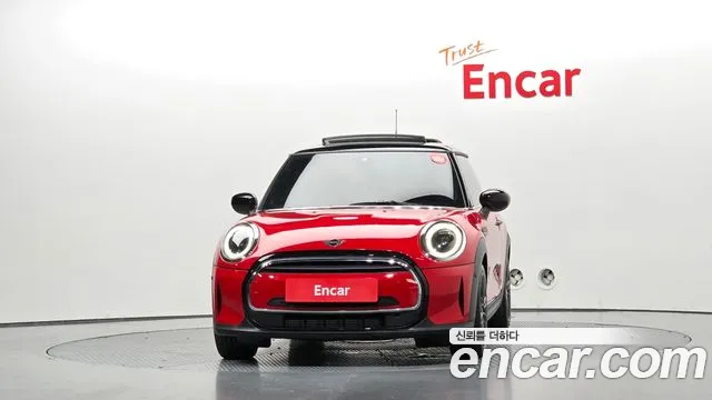 Mini Cooper Cooper Classic Plus — Фото автомобиля 3