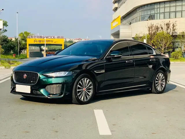 Фотография автомобиля — Jaguar XEL
