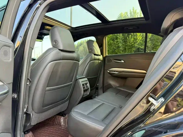 Cadillac XT4 — Фото автомобиля 16