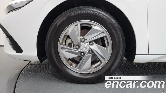Hyundai Avante CN7 — Фото автомобиля 5