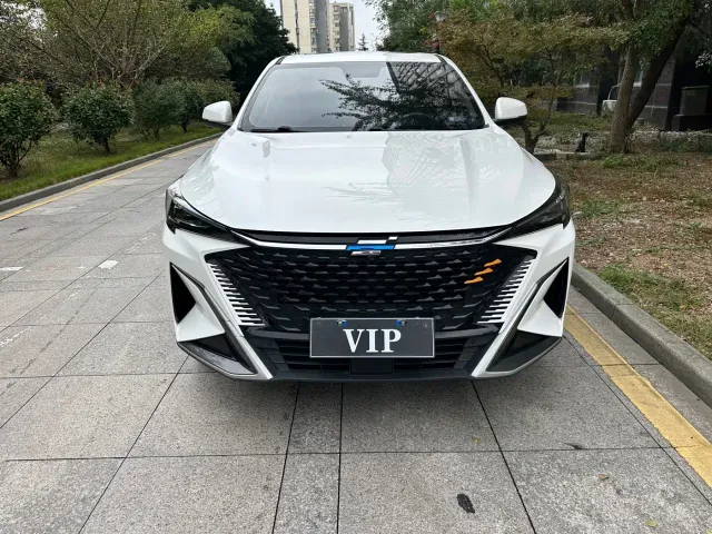 Фотография автомобиля — Changan X5 Plus