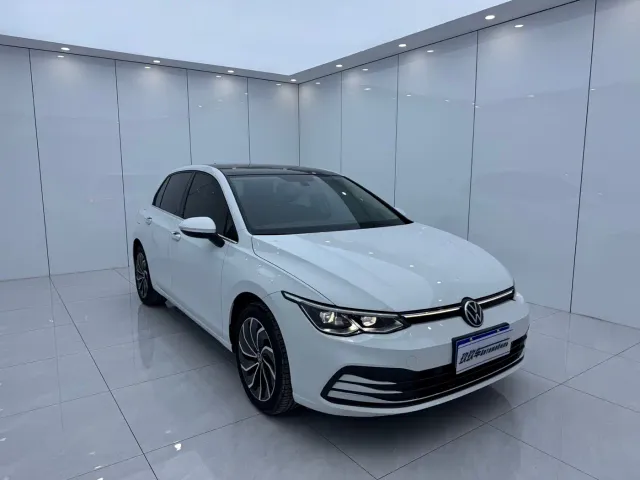 Volkswagen Golf — Фото автомобиля 3