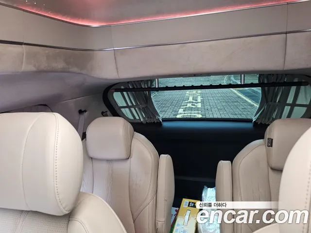 Kia Carnival Generation 4 — Фото автомобиля 13