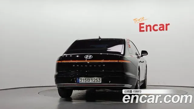 Hyundai Grandeur GN7 — Фото автомобиля 4