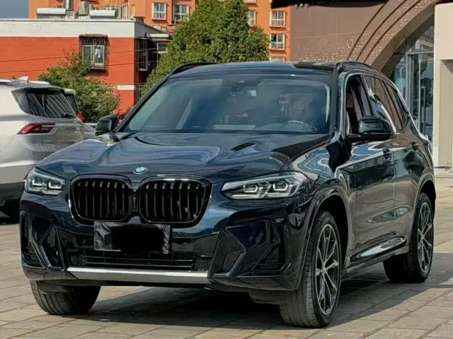 Фотография автомобиля — BMW X3