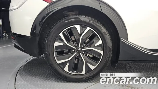 Kia EV6 — Фото автомобиля 5