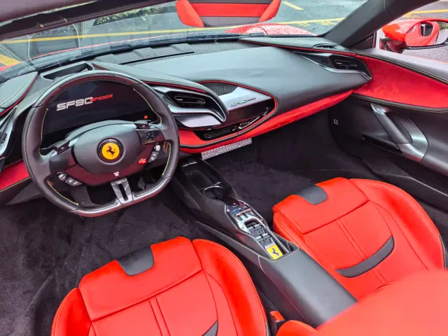 Ferrari SF90 — Фото автомобиля 7