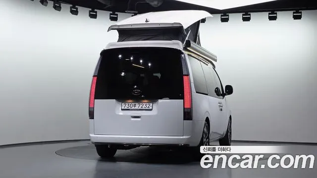 Hyundai Staria Staria 2WD автодом — Фото автомобиля 3