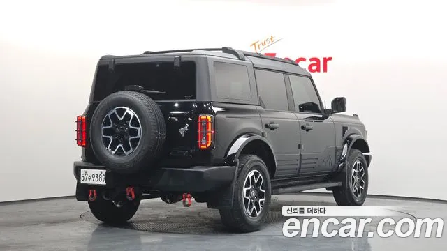 Ford Bronco — Фото автомобиля 2