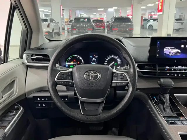 Toyota Granvia — Фото автомобиля 7