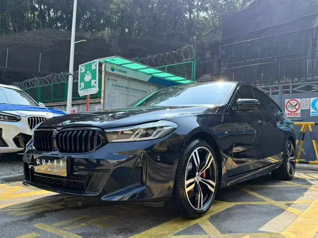 Фотография автомобиля — BMW 6 Series Gran Turismo