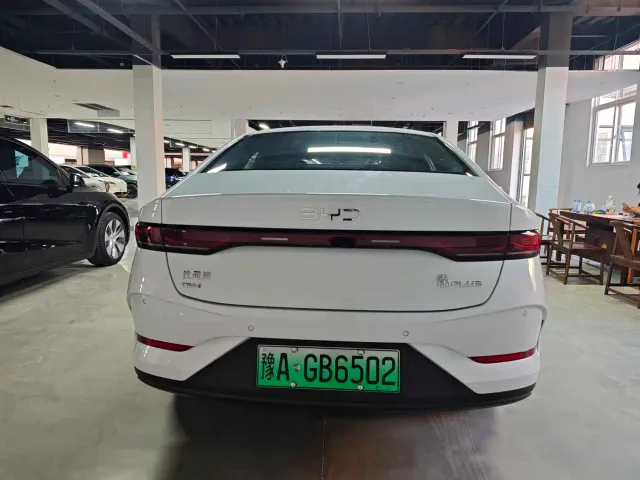 BYD Qin PLUS — Фото автомобиля 6