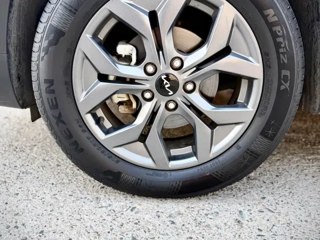 Kia Seltos — Фото автомобиля 9