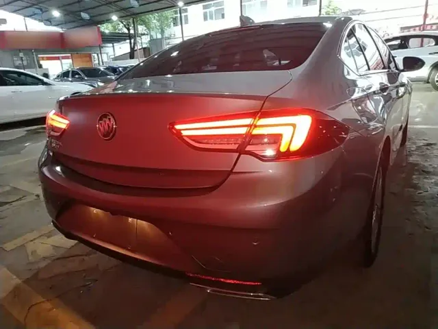 Buick Regal — Фото автомобиля 5