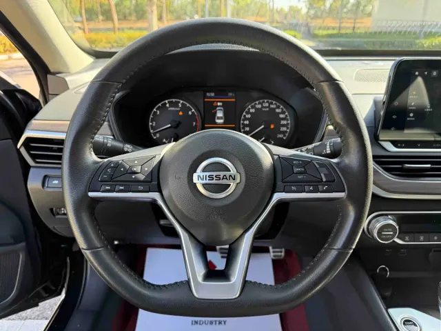 Nissan Teana — Фото автомобиля 10