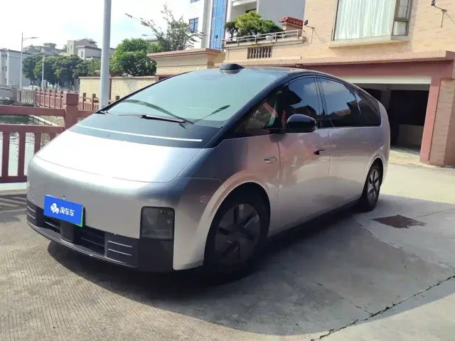 Фотография автомобиля — Li Auto MEGA