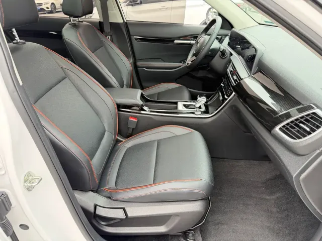 Kia Seltos — Фото автомобиля 18