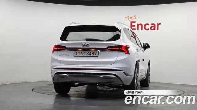 Hyundai Santafe Бензин 2.5T 2WD — Фото автомобиля 4