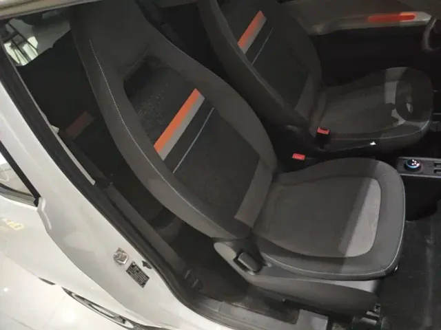 Wuling Hongguang Mini EV — Фото автомобиля 24