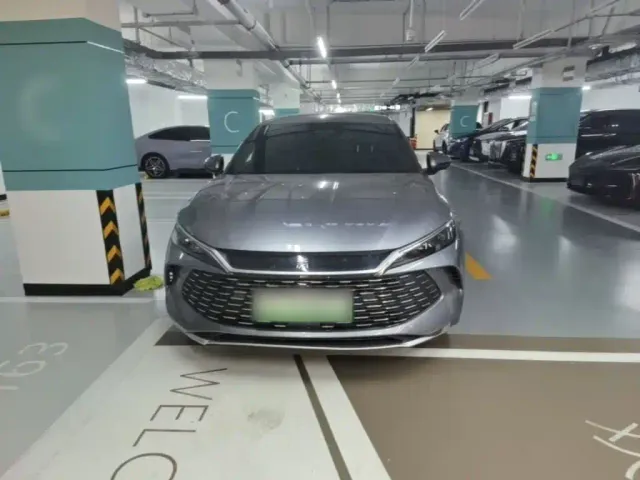 BYD Qin L — Фото автомобиля 2