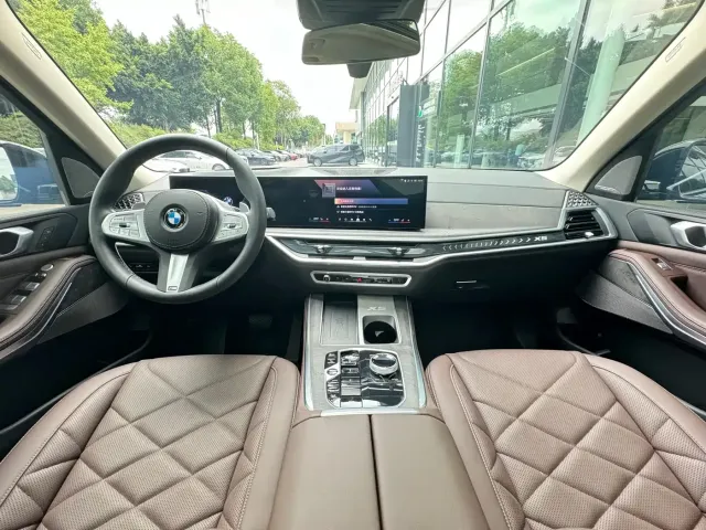 BMW X5 — Фото автомобиля 10