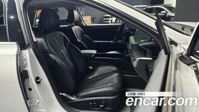 Hyundai Grandeur Grandeur (GN7) 3.5 LPG 2WD (Такси) — Фото автомобиля 10