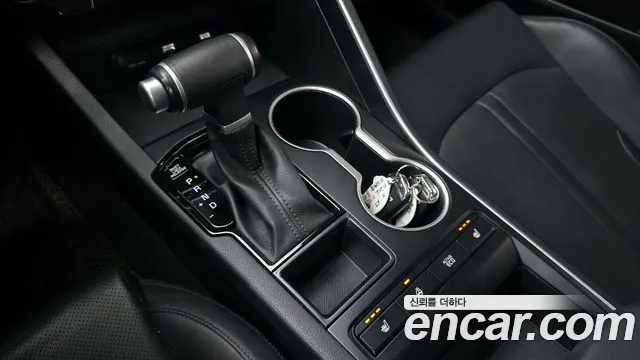 Kia K5 K5 3 поколение 2.0 LPI(Для проката) — Фото автомобиля 9