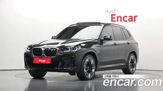 Фотография автомобиля — BMW iX3 G08 (2020–2024)