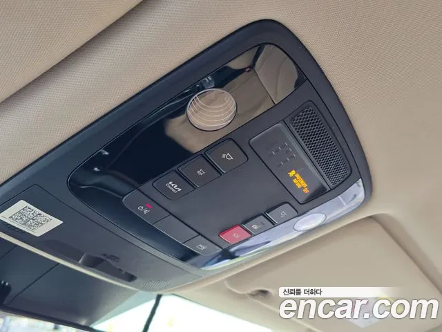 Kia Canival Carnival 4 поколение Бензин 9 мест Prestige — Фото автомобиля 15