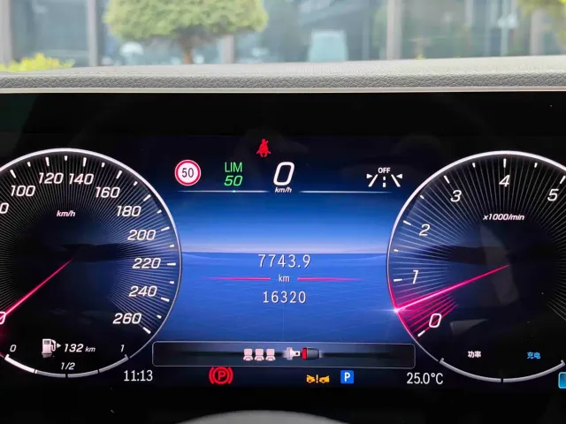 Mercedes-Benz GLE-Class — Фото автомобиля 10