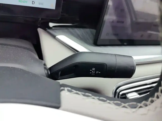Geely Galaxy Stellar 6 — Фото автомобиля 10