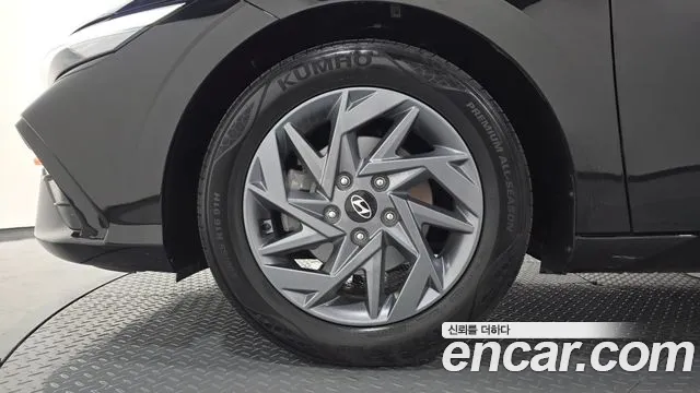 Hyundai AVANTE Новый Avante (CN7) — Фото автомобиля 5