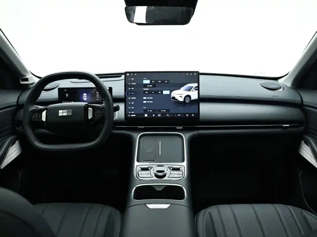 Geely Galaxy Starship 7 EM-i — Фото автомобиля 14