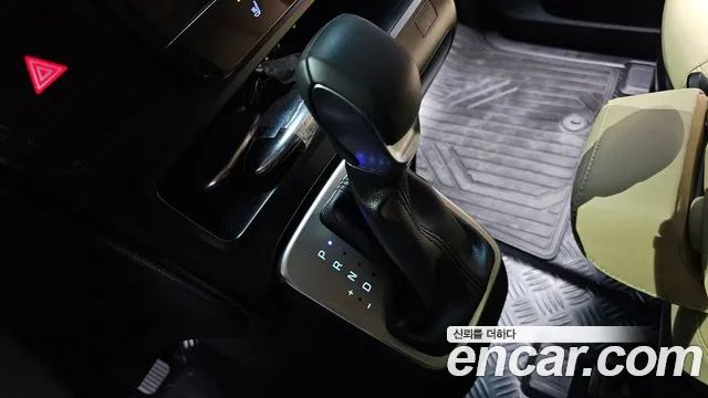 Hyundai Staria — Фото автомобиля 9