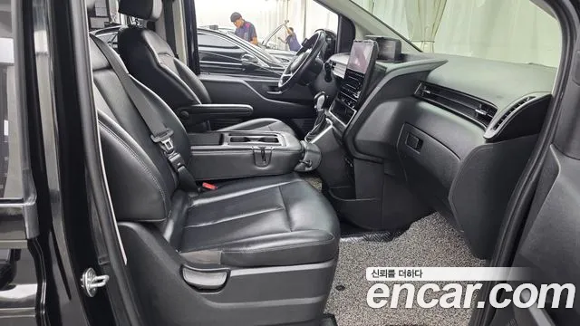 Hyundai Staria Staria Tourer 11 мест — Фото автомобиля 11