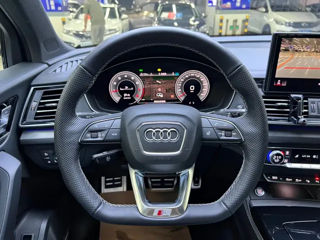 Audi Q5L — Фото автомобиля 6