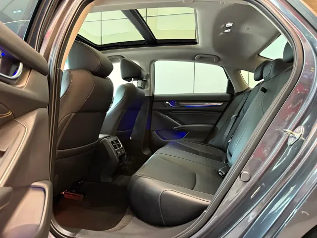 Honda Accord — Фото автомобиля 6