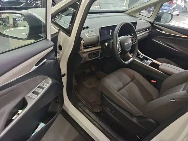 Maxus G50 PHEV — Фото автомобиля 15