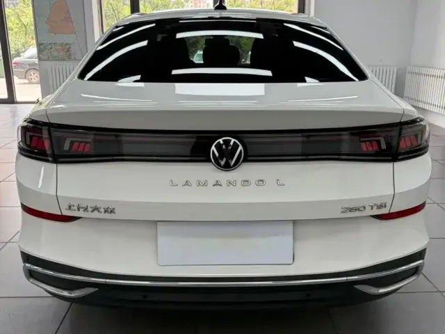 Volkswagen Lamando — Фото автомобиля 5