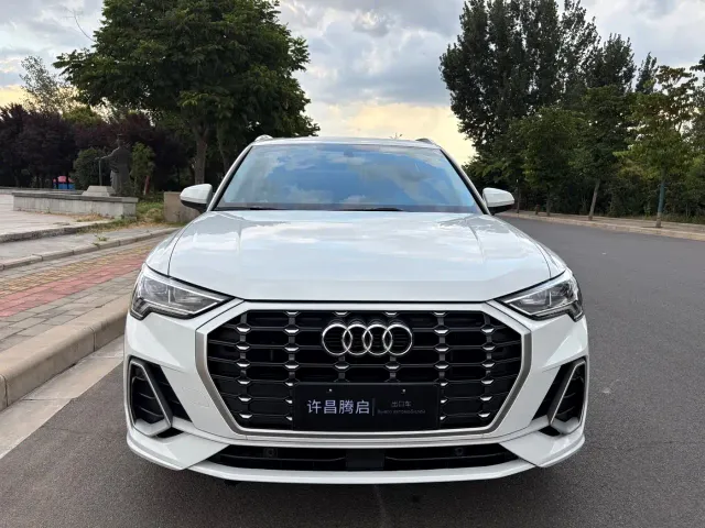 Audi Q3 — Фото автомобиля 2