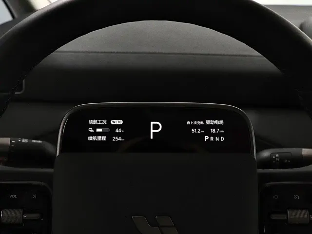 Li Auto MEGA — Фото автомобиля 9