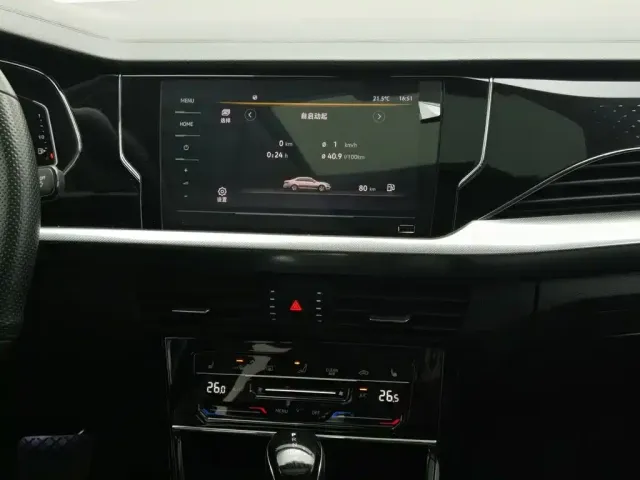 Volkswagen Passat — Фото автомобиля 12