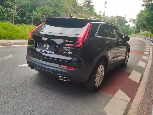 Cadillac XT4 — Фото автомобиля 10