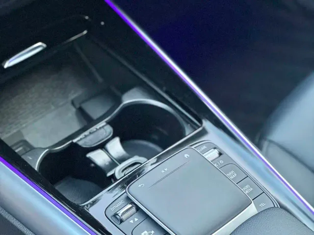Mercedes-Benz EQA — Фото автомобиля 5