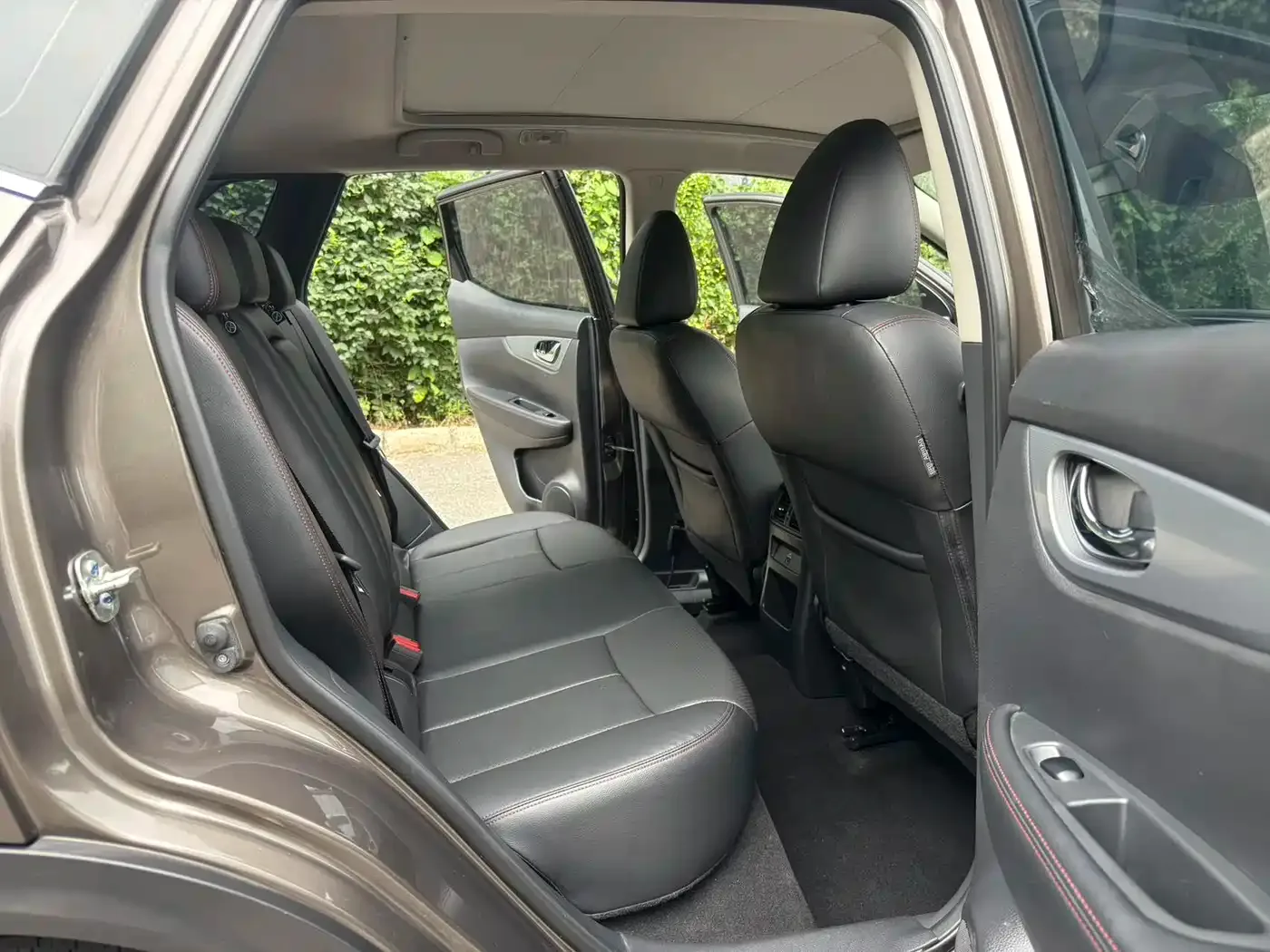 Nissan Qashqai 2022 2.0L CVT XV Prem Luxury Edition — Фото автомобиля 11