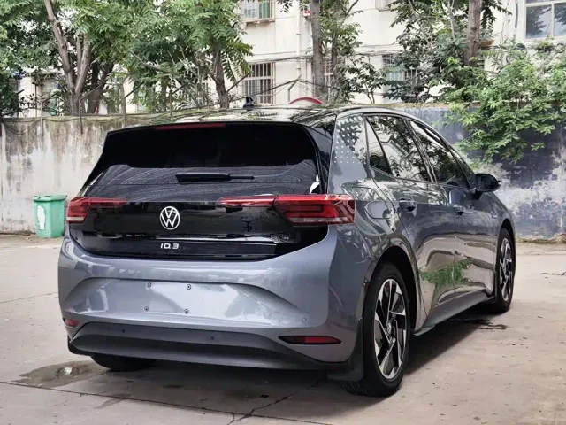 Volkswagen ID.3 — Фото автомобиля 6