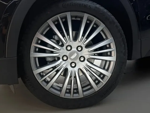 Cadillac XT4 — Фото автомобиля 12
