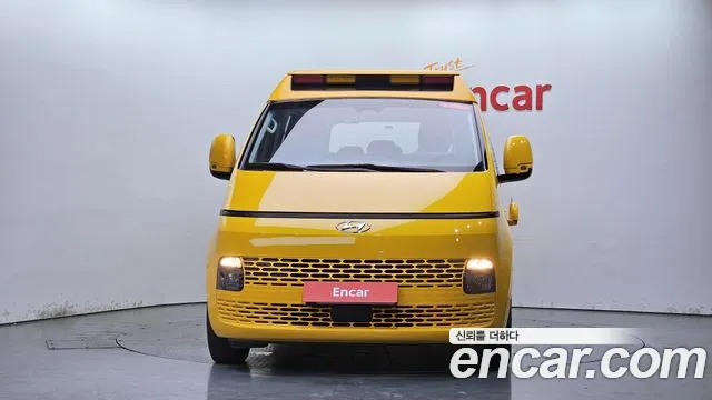 Hyundai Staria Staria L3.5 Школьный автобус — Фото автомобиля 3