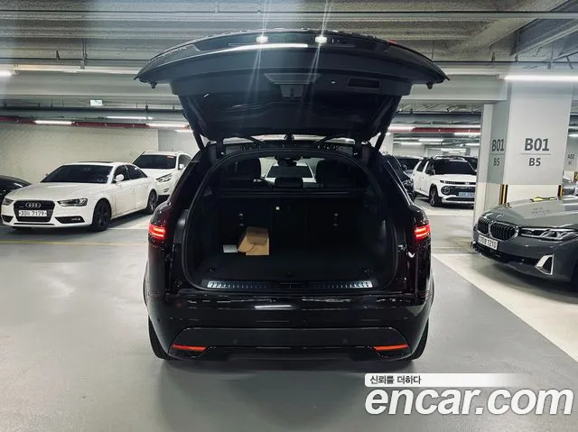 Land Rover Range Rover Velar Range Rover Velar 2.0 P250 Dynamic SE — Фото автомобиля 5