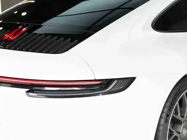 Porsche 911 — Фото автомобиля 9